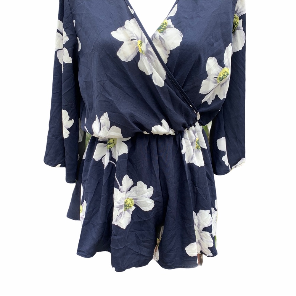 Lulus Flow On Navy Blue Floral Print Romper Medium - Picture 8 of 14